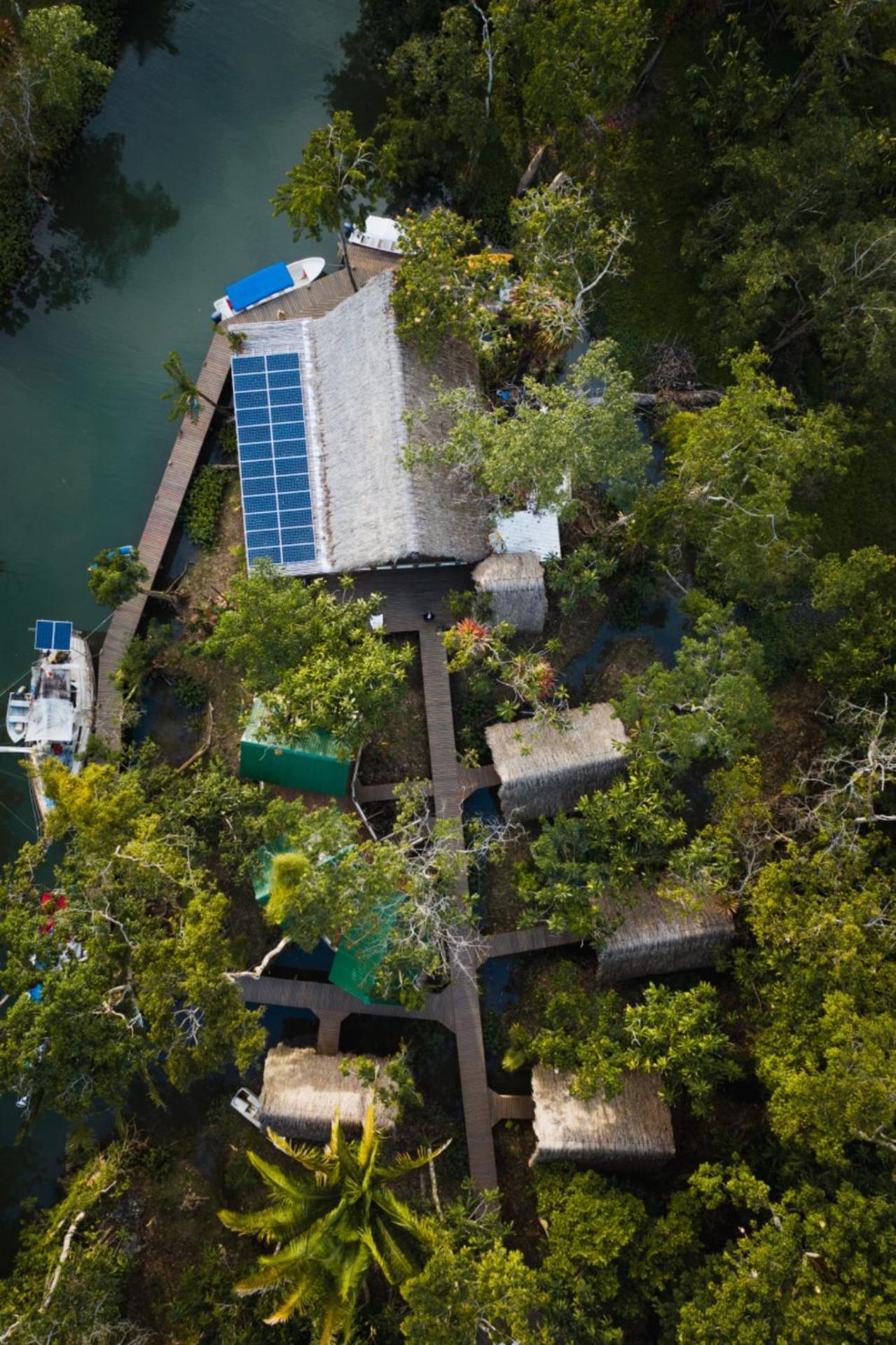 Boatique Hotel And Marina Rio Dulce Town Buitenkant foto
